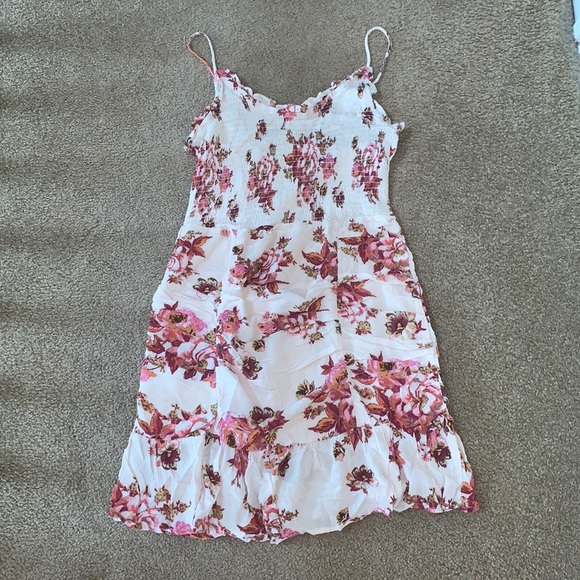 White and pink floral dress - Picture 4 of 4